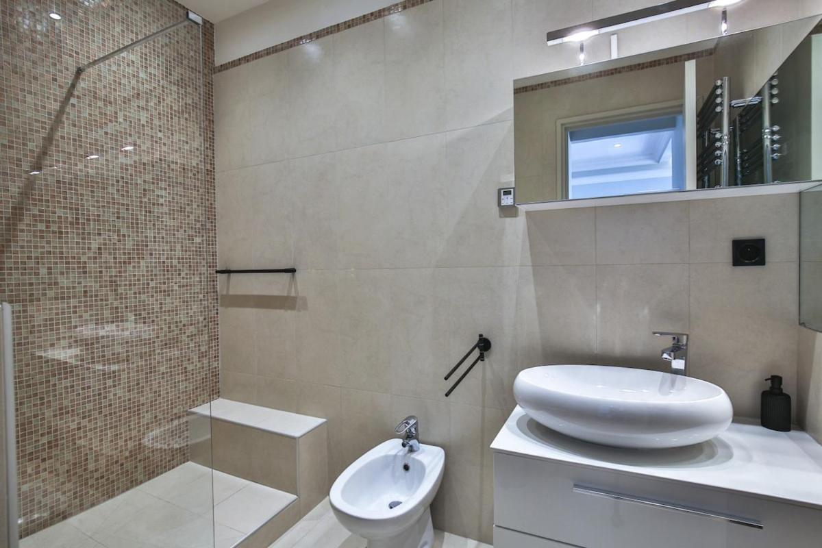 Balcon Vue Coulee Verte. Luxe Plein Coeur De Νίκαια Εξωτερικό φωτογραφία